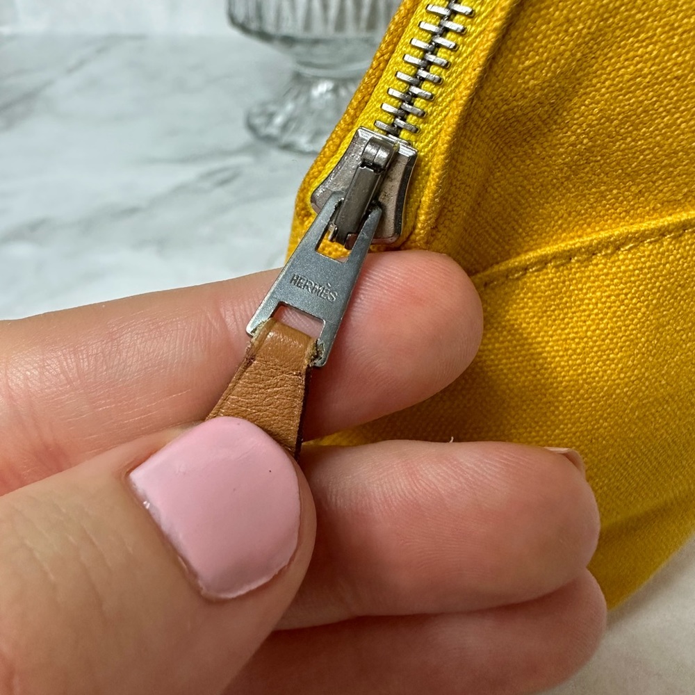 🔥 HERMES YELLOW COSMETIC/ TROUSSE BOLIDE TOILETRIES POUCH 🔥 - Picture 5 of 9